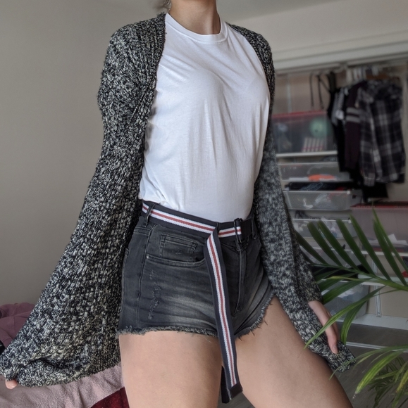 Light Cardigan - Picture 3 of 3